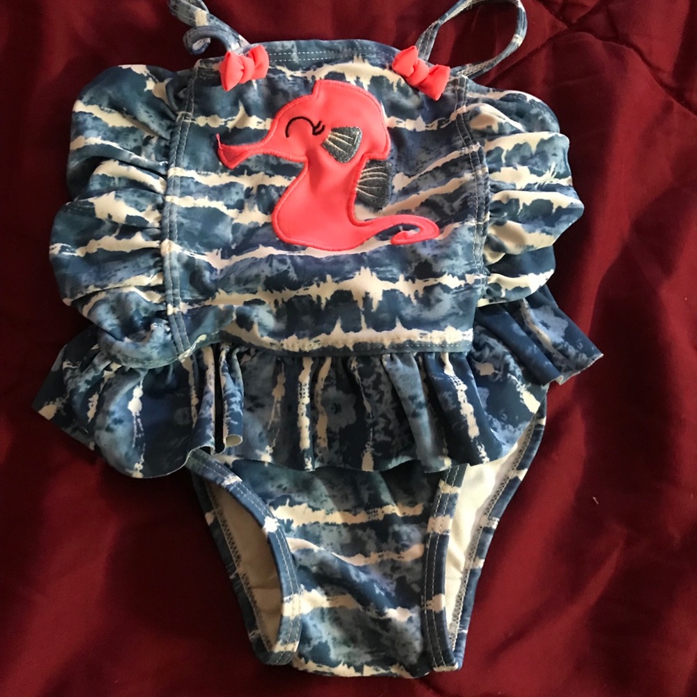 Swim suit